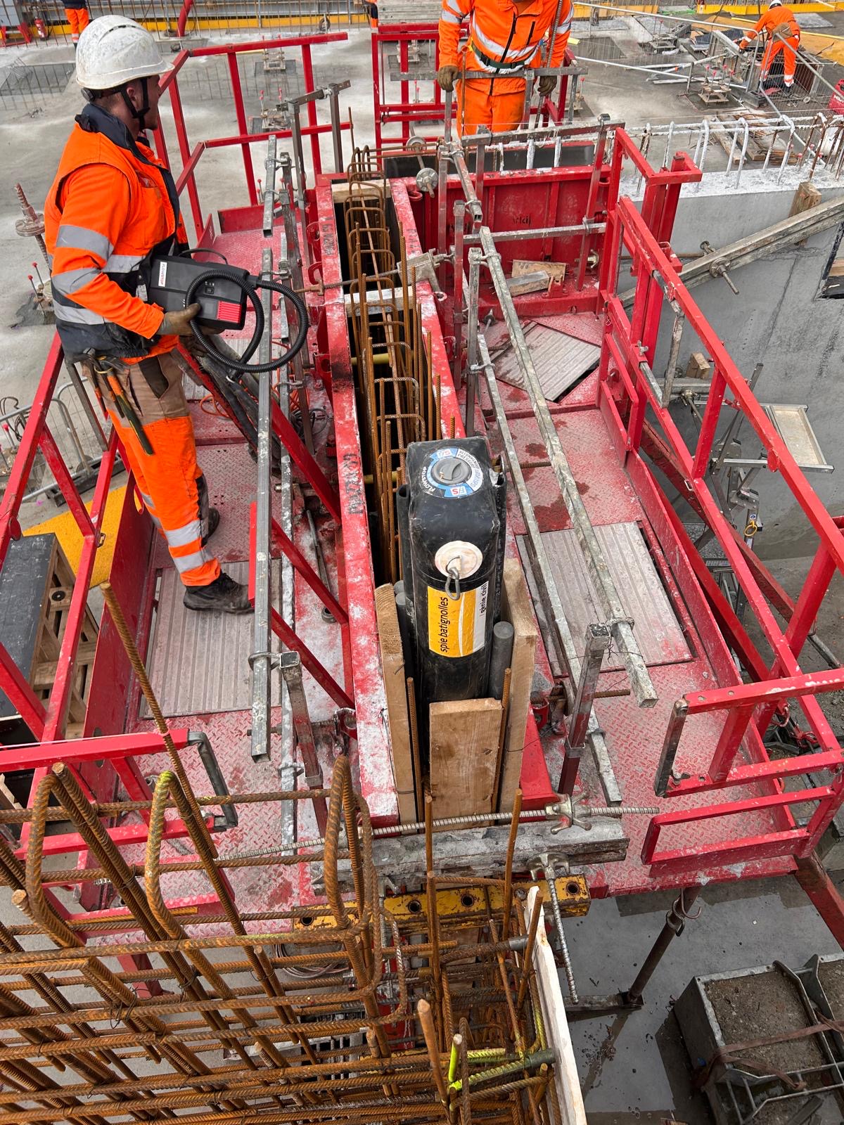 Inflatable stop-end on site